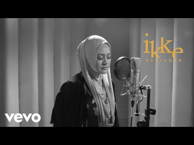 Ikke Nurjanah - Lost in Love (Official Lyric Video) class=