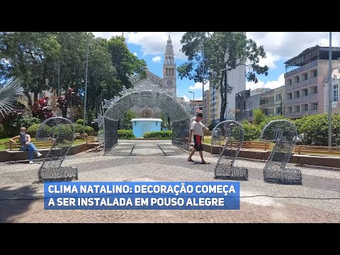 Clima natalino: Decoração começa a ser instalada em Pouso Alegre