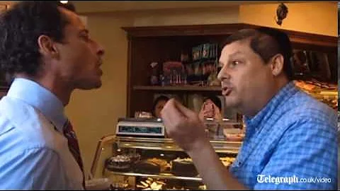 Anthony Weiner gets into slanging match with baker...