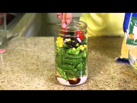 Mason Jar Salads ♥ DIY