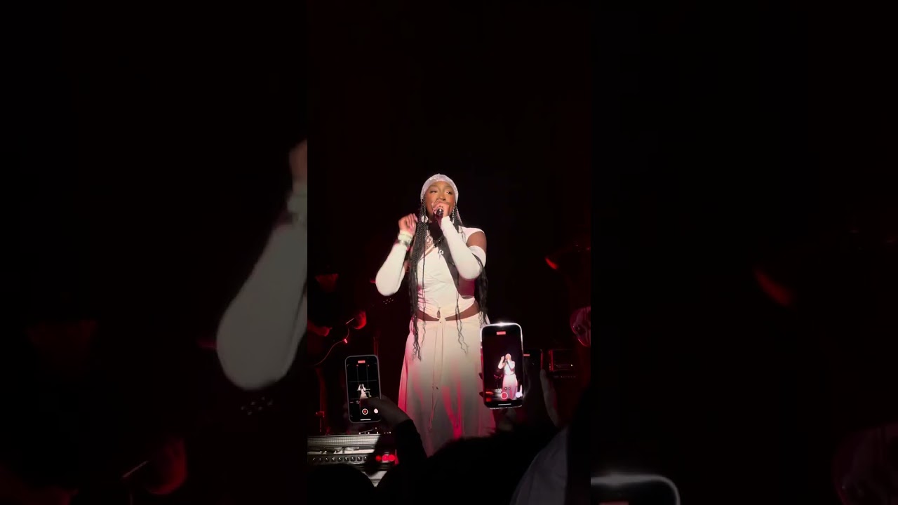 Tems - Free Mind live in Melbourne Australia