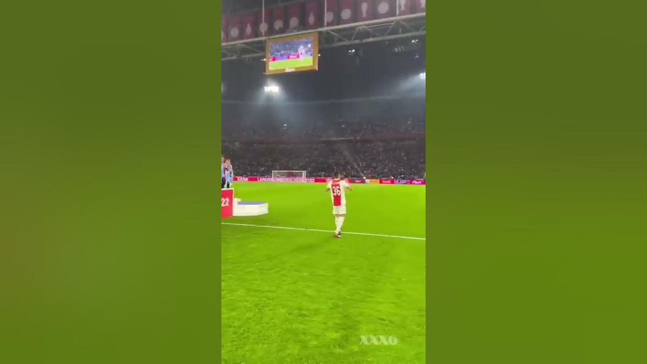 Enjoy arguably the best chant in football 😍🎶 #Shorts