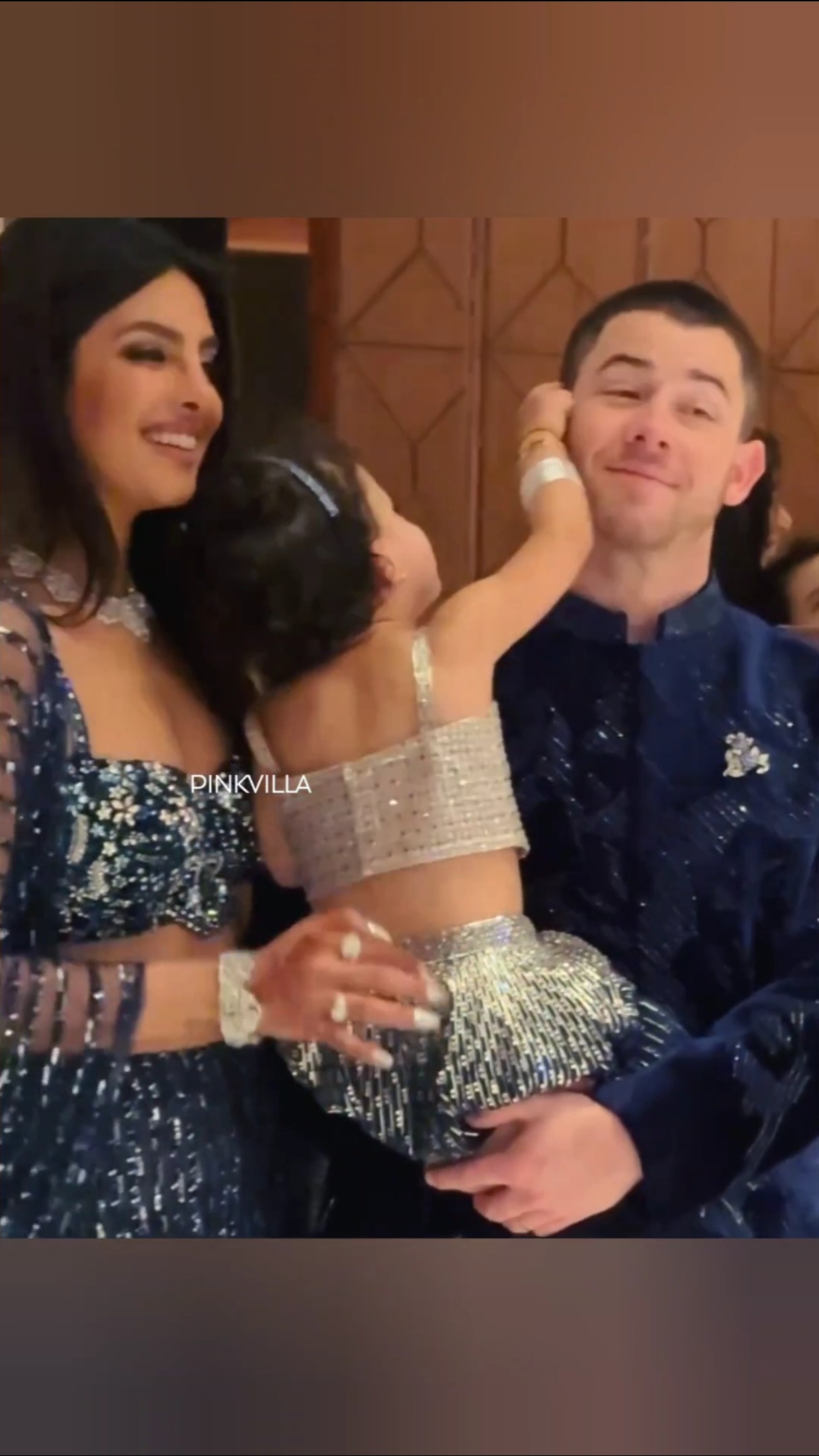 Priyanka Chopra ENJOYS As Malti Marie Plays With Nick Jonas While Posing ? | #shorts #bollywood