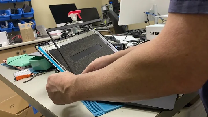 Dell Inspiron 15 3520 screen repair