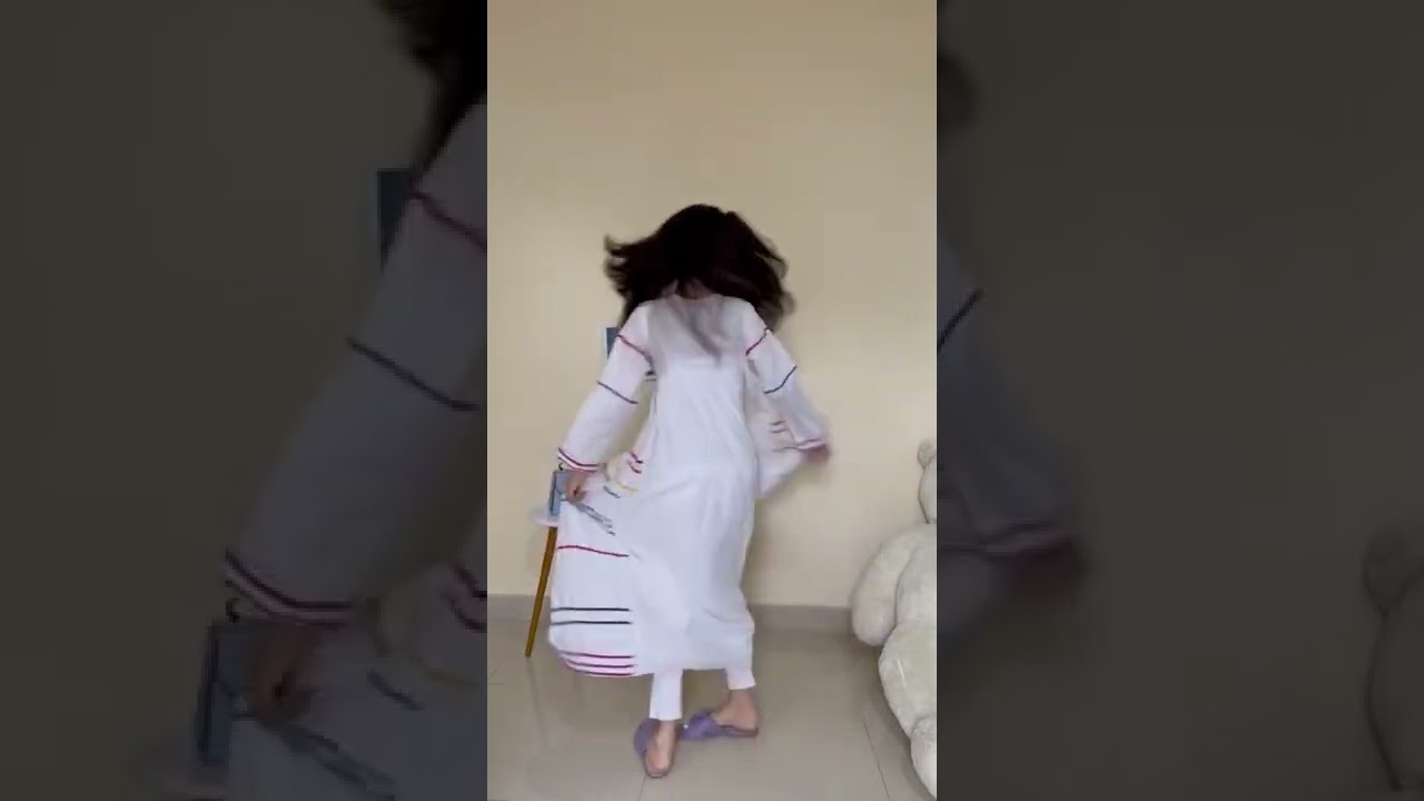 Stylo Smashing Sale - Wania Nadeem