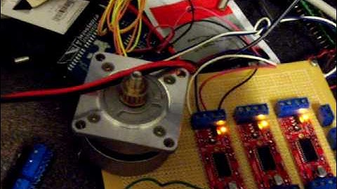 Testing TurboCNC With Parallel Breakout board - Easydriver and stepper.MOV