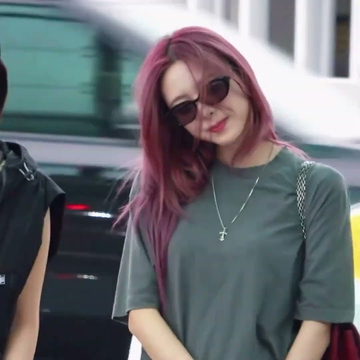 Shin Yuna looks so hot bro🥵