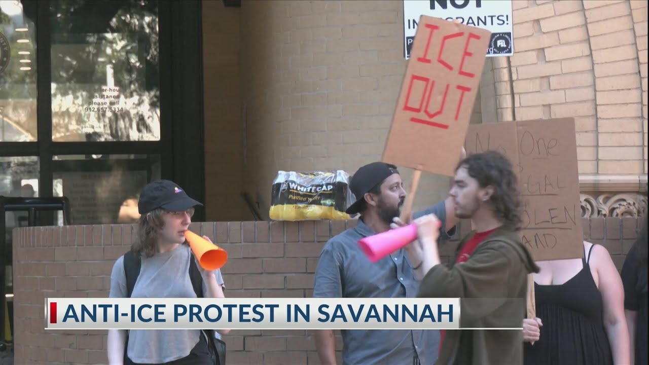 'ICE out of Savannah' rally on the steps of the old courthouse