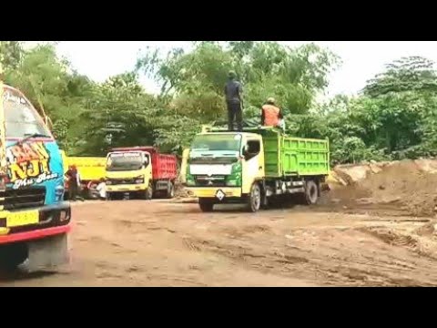 excavator dump  truk  di tempat jual  pasir YouTube