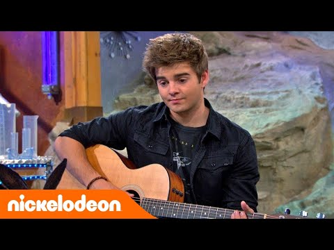 Грозная семейка | Макс поёт доктору Колоссо 🎸 | Nickelodeon Россия