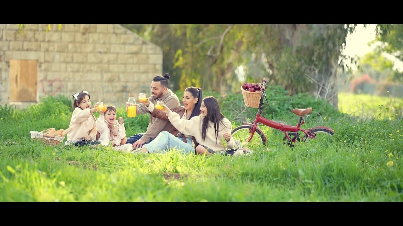 לבנת _ יש בך _ קליפ בת מצוה משפחתי