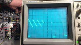 Arduino 1 volt/oct voltage controlled digital wavetable generator