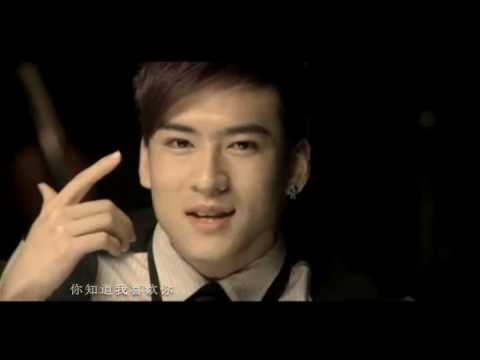 Guarda AK WOW!!專輯---街頭熱歌【Help】 MV su YouTube Guarda AK WOW!!專輯---街頭熱歌【Help】 MV su YouTube