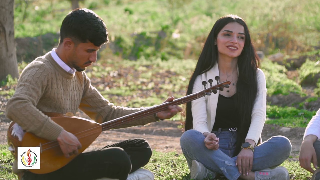 كليب رائع وجميل لمعهد آريا للموسيقى مع دويتو بأداء مذهل اغنية Ŝenga Zîna Min ينصح بمشاهدته