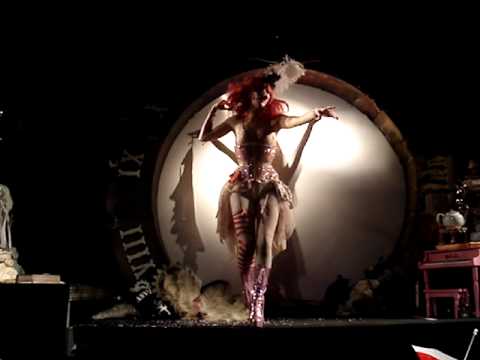 Emilie Autumn-"Thank God I'm Pretty" live @ The Glasshouse 10/24/09