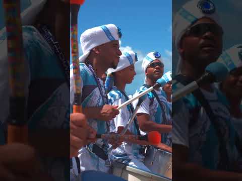 Hoje ás 18 horas. Aqui !! #axe #praia #apenasmaisumadeamor #bahia #carnaval #videoclipes #topbrasil