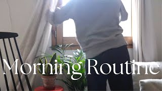 Silent Diary: Morning Routine  alone at home