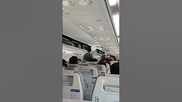 Malaysia Airlines Boarding Process #malaysia #malaysiaairlines #boeing