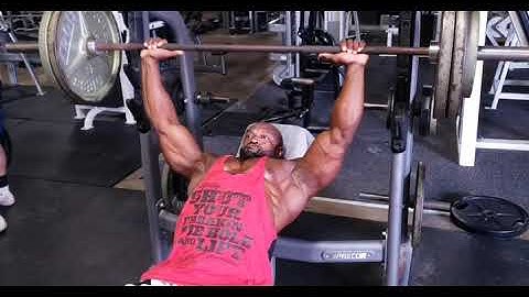 275lb incline bench press, upper chest workout,  thick chest, heavy to grow. incline bench.
