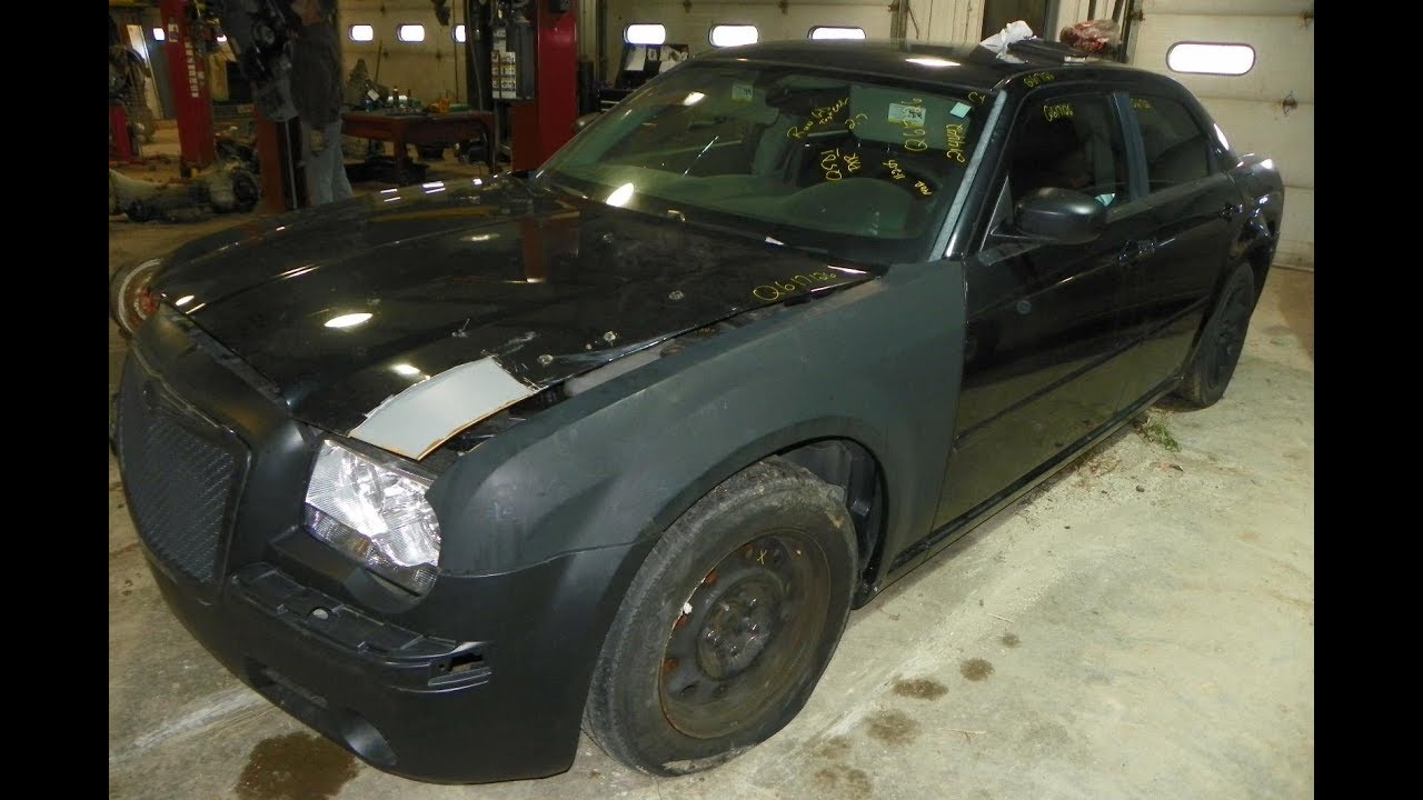 q617126 2006 Chrysler 300 2.7, Emlers Auto Salvage - YouTube