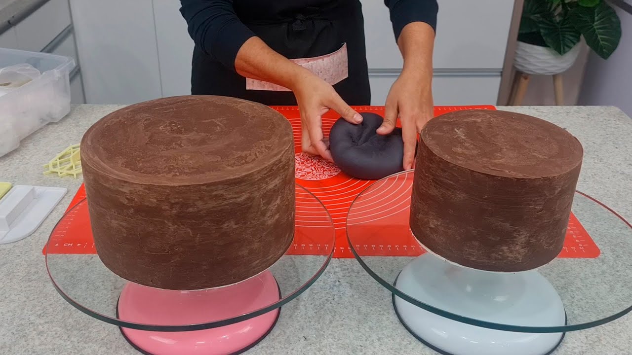COMO FAZER A TÉCNICA MATELASSÊ EM BOLO DE PASTA AMERICANA @PARIS CAKE DESIGNER