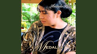 Video thumbnail of "Medalla Lopez - Amado Mio"
