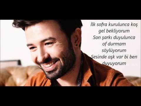 Yalın-Sesinde Aşk Var (Lyrics)