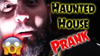 (Ghost Prank!) Friend Freaks Out In A Haunted House!! Pranking Moe Sargi and Ali H