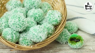 Pandan Balls with Coconut Sugar (Ondeh-Ondeh)