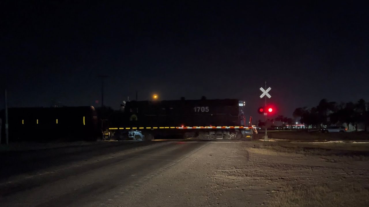 Rio Valley Switching Co. GP16 