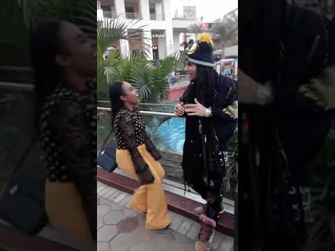 افشخ تيك توك فى العالم عائشه وبودى مارلى اطول شعر فى مصر تابعونى على التيك توك باسم بودى مارلى