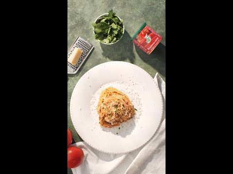 Видео: Паста в сливочно-мясном соусе