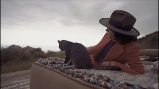 Video thumbnail of "Bunbury - Los términos de mi rendición (Videoclip Oficial)"