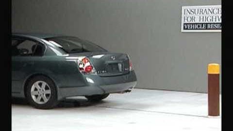 Crash Test 2002 Nissan Altima ( 5 M.P.H) Rear into Pole IIHS
