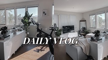 SUNDAY VLOG 18: i rearranged my apartment *AGAIN*, trader joes grocery haul + my new plant bbs!