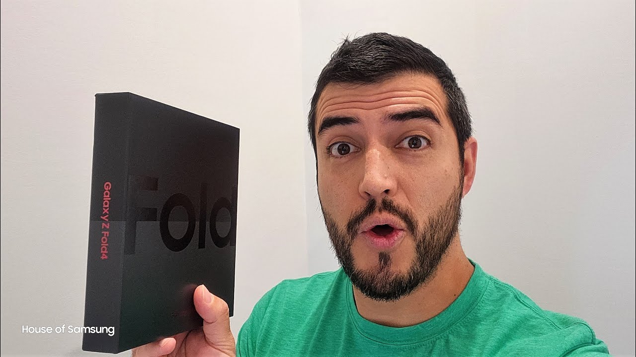 Samsung Galaxy Z Fold 4 Burgundy Unboxing and Color Review