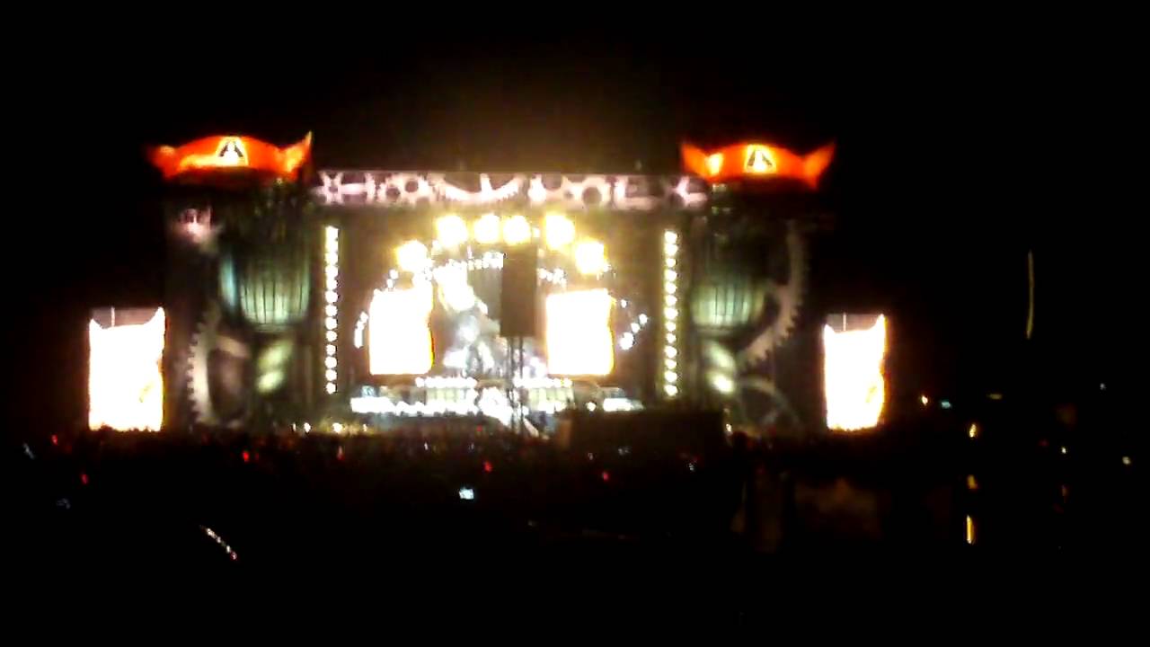 AC/DC Magnetic Hill, Moncton, NB, Canada ACDC 2009 - YouTube