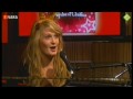 Being Alone At Christmas - Sanne Hans (Miss Montreal) live bij dwdd