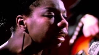 Nina Simone: Revolution chords