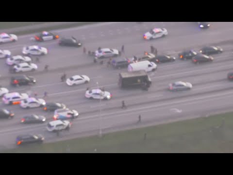 Police chase car-jacked UPS truck in Miami