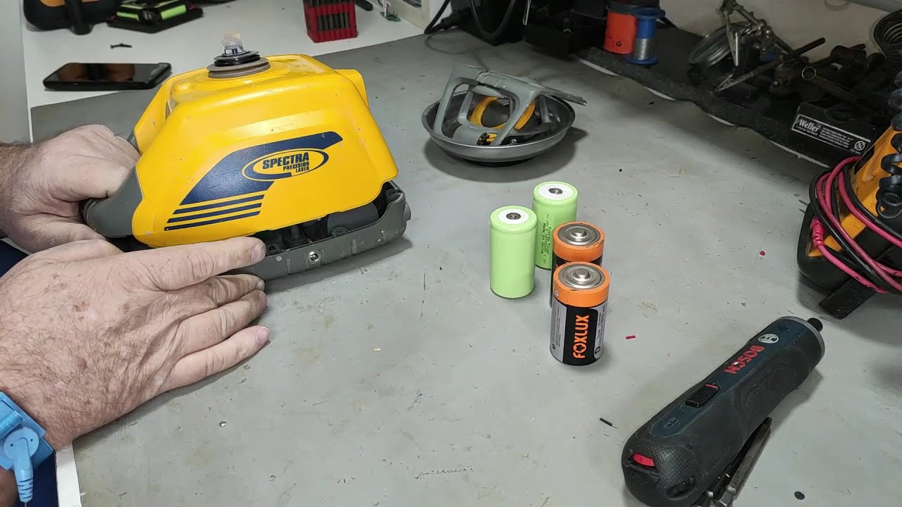 0011 - Nível a Laser - Spectra HV 101 -  Conserto - Bateria