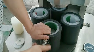 semi automatic glass jars 3 sizes vacuum capping machine &mould switching demo for Greek customer