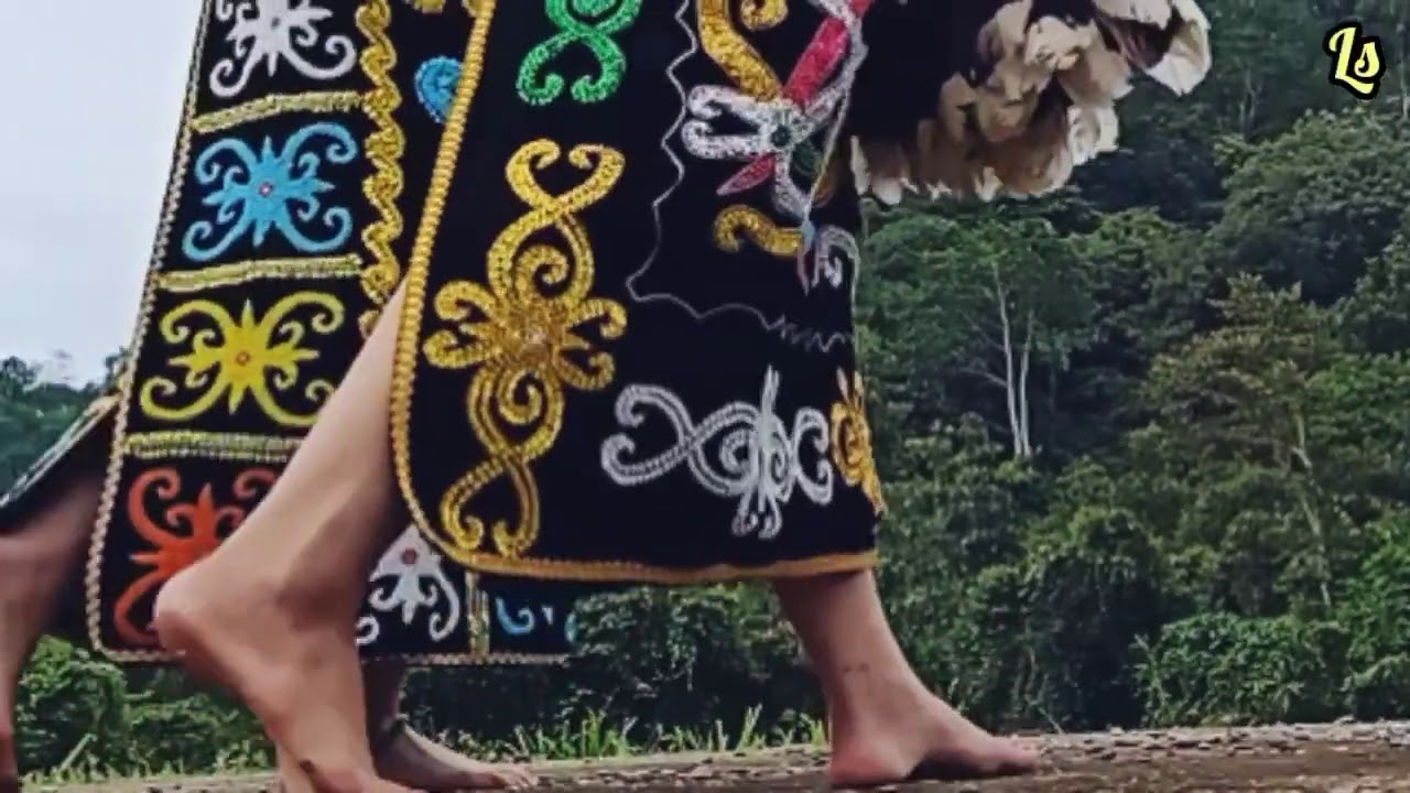 Bagai Bumi Tersiram Hujan||Sape' Instrument Lody Klau