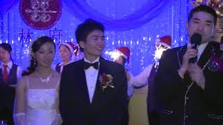 大福海鲜酒楼圣诞节婚礼晚宴上员工都带圣诞老人帽 | Christmas Eve Wedding at Da Fu Seafood Restaurant in Toronto