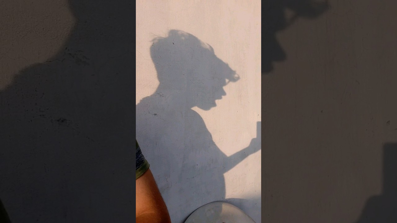 Dhoop khane ki koshish😅😆😓#funnyshorts #minivlog #ytshorts #shorts