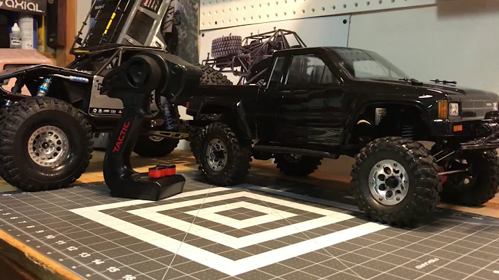 Axial Bomber & SCX10 II Upgrades GPM MIP Driveshafts Vanquish Axles RC4WD Winch AxialFest 2017