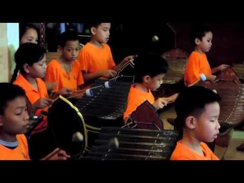 เพลง กระต่ายเต้น บูชาครู งานไหว้ครู