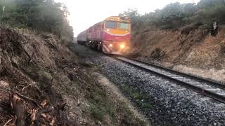 Vline Albury train