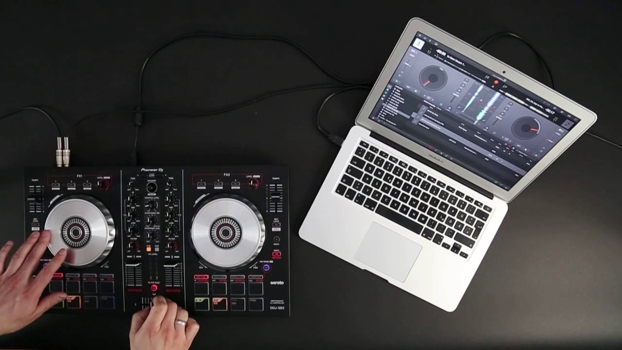 Pioneer DJ DDJ-SB2 DJ Controller with djay by Algoriddim - Scratch Session