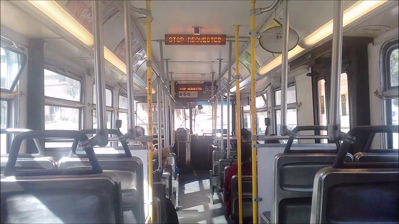 Los Angeles County Metropolitan Transportation Authority 2000 New Flyer C40LF 